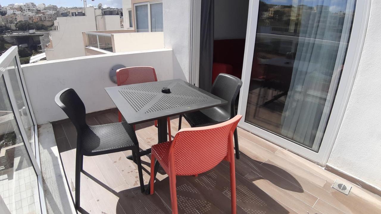 Hub Apartment Saint Julian's Exterior photo